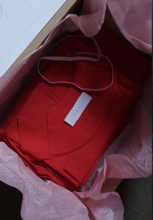 BYRÅLÅDA - Margareta klänning, lång puffärm, M