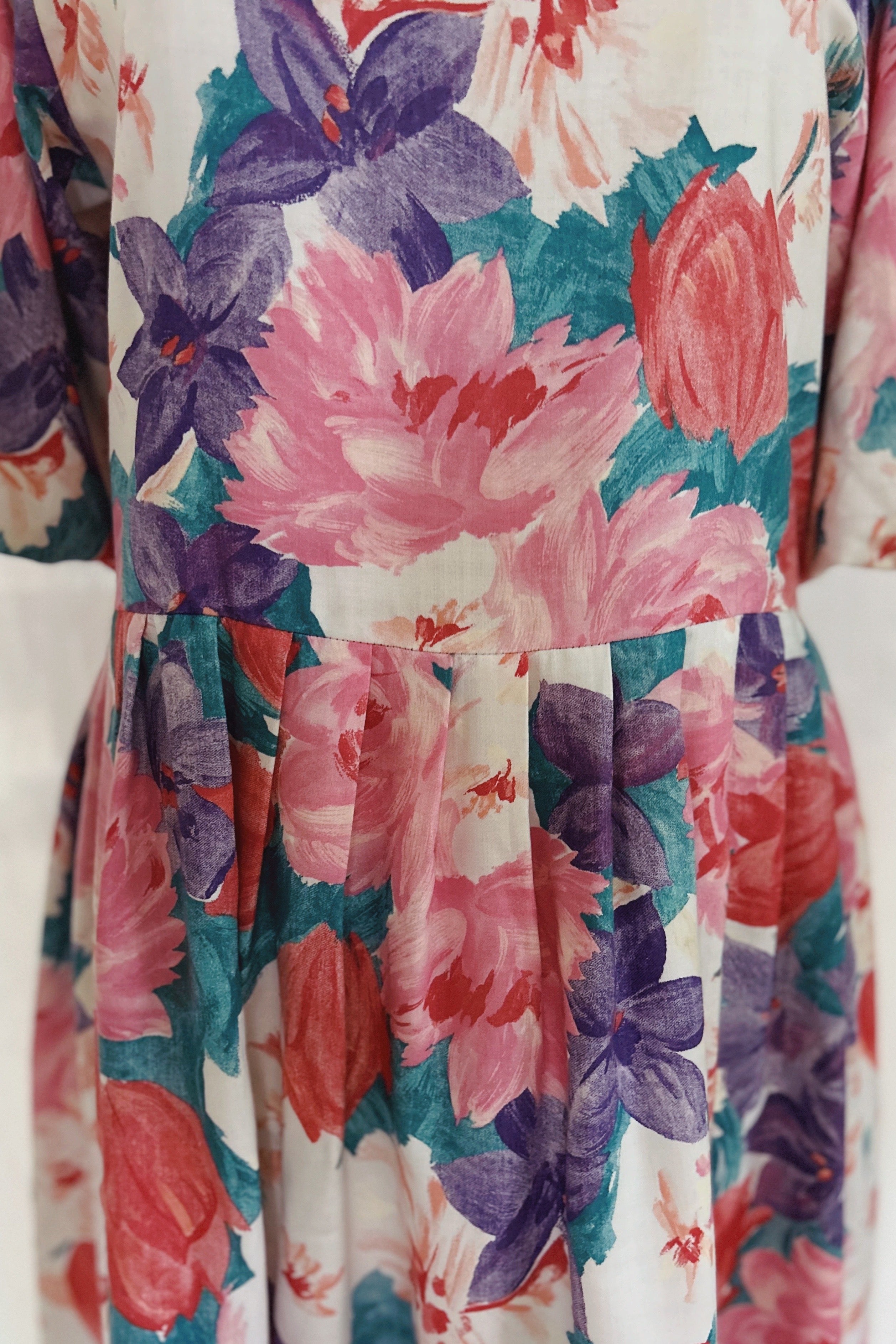 Vintage | Blommig klänning med puffärm | Stl L