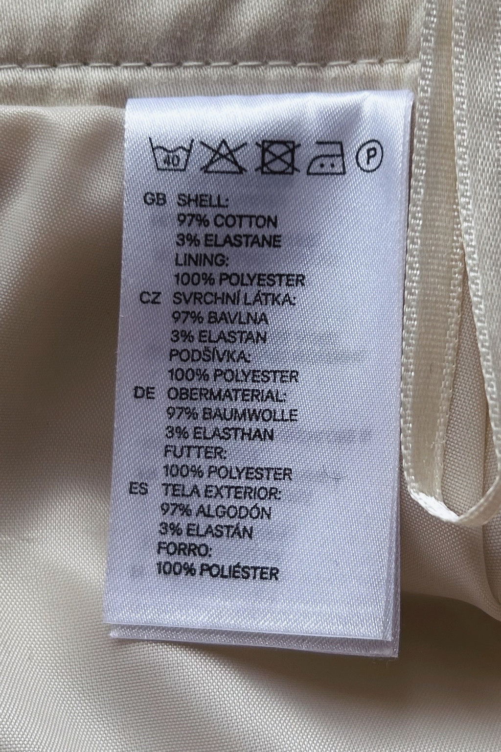 H&M | Vid kjol med knytband | Stl 38
